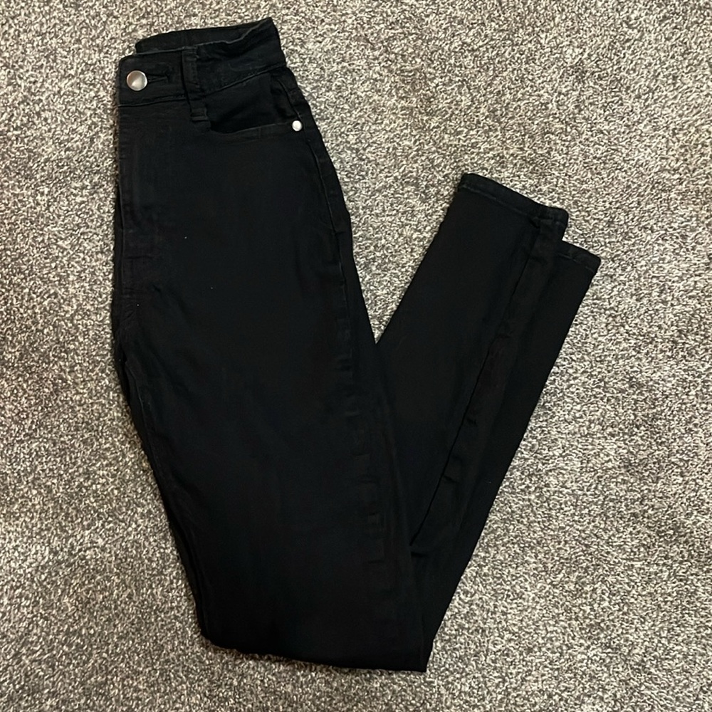 Black high waisted jeans